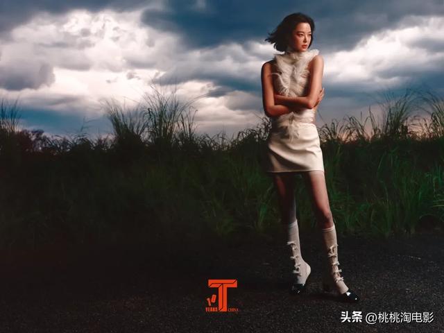 影后辛芷蕾《VOGUE》银十封面大片，达成五大女刊二轮满贯