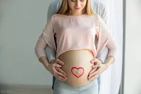 意外怀孕，我闪婚闺蜜哥哥，后边故事很离谱，比如我的前男友死了图片