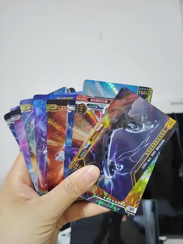 为何一张卡片能让大人小孩为之疯狂