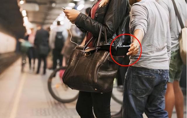 亲身经历，刚出站就被偷，去欧洲旅行如何不被贼盯上？