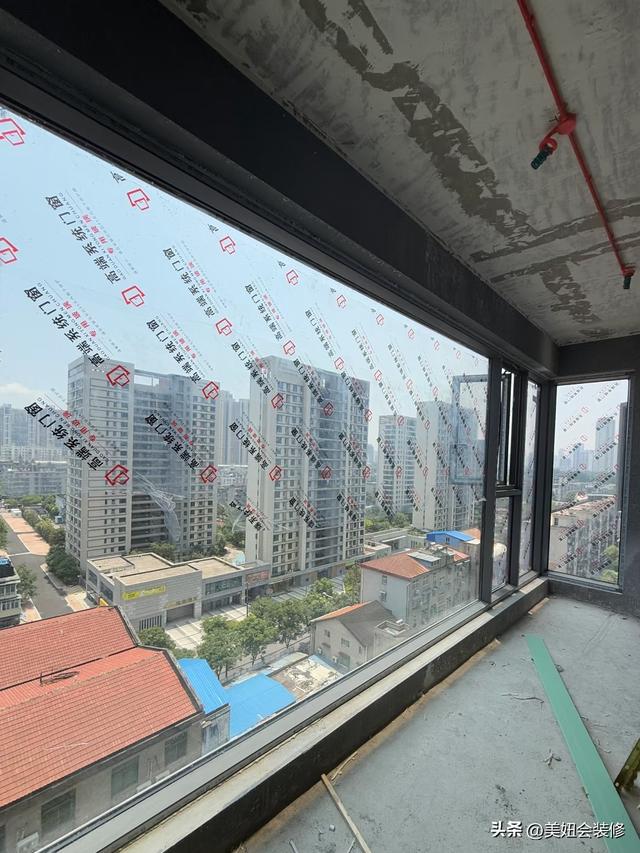 封窗不要无效监工！7步安装流程+6项验收标准，值得你收藏！