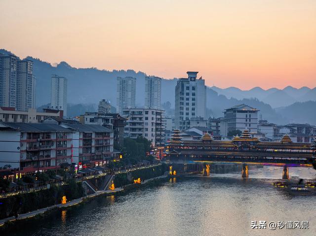 县城是一个景区，景区就是整座县城，不要门票适合避暑遛娃拍照！