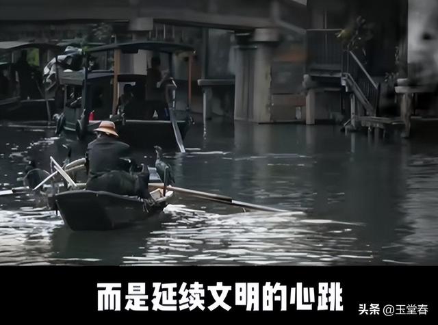 人山人海只看不买，年轻人报复性白嫖，景区赚不到钱了？