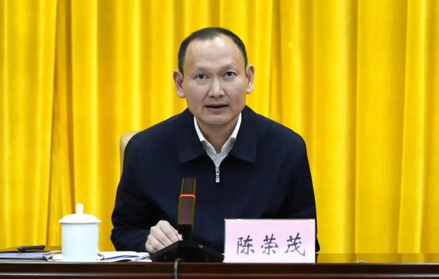 中纪委连发12人被查