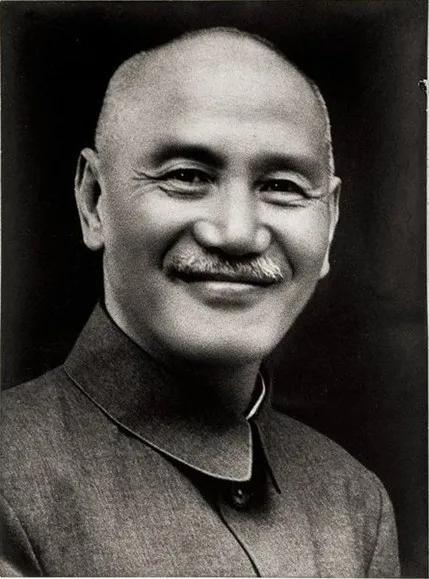 蒋介石曾言：世上只有两人能取代我，除了毛主席，另一人是谁