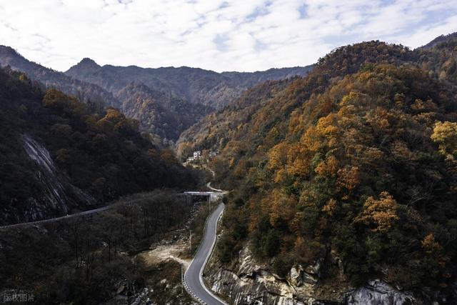 10月-11月，适合去的7个小众赏秋圣地，满山彩林，浓浓秋意