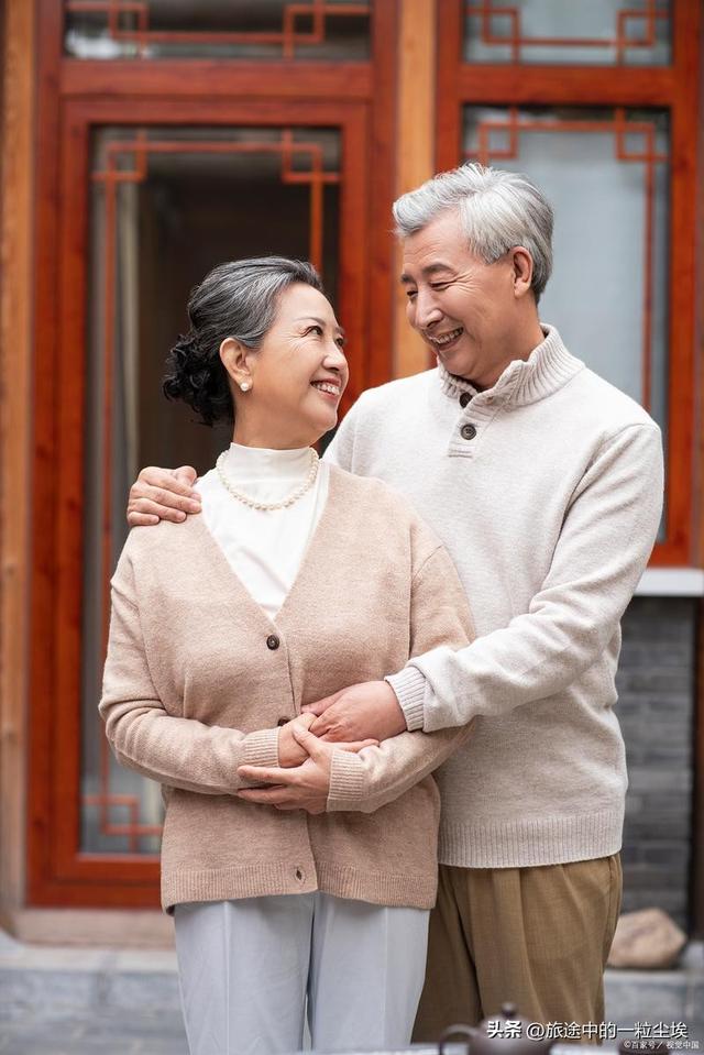 晚年夫妻生活，记住4做4做，夫妻越过越和谐，90%的人不了解