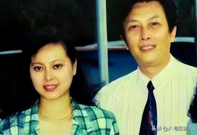 唐国强的“糟心事”：两个儿子都是残疾，难怪他73岁也不敢退休！