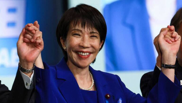 特朗普重拳敲打日方，驻日美军站队，中方警告，高市下台或倒计时