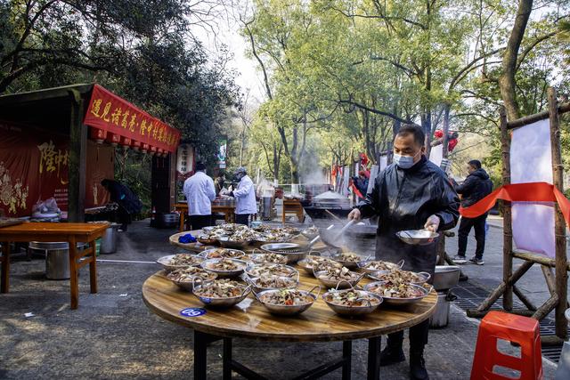 “隆中村宴”热力爆棚！襄阳古隆中元旦邀你和“诸葛亮”同桌吃席