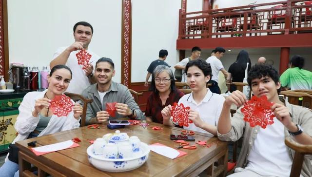 中亚青年眼中的榆林——“这里的一切都好神奇，我爱榆林！”