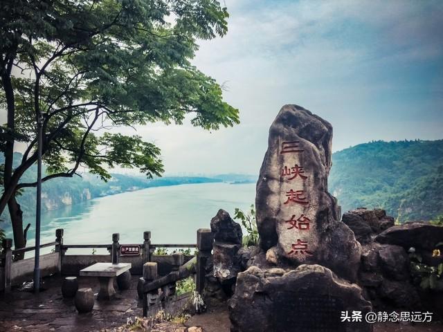 退休后跟着儿子到宜昌生活了一年，说实话，我羡慕这的生活了