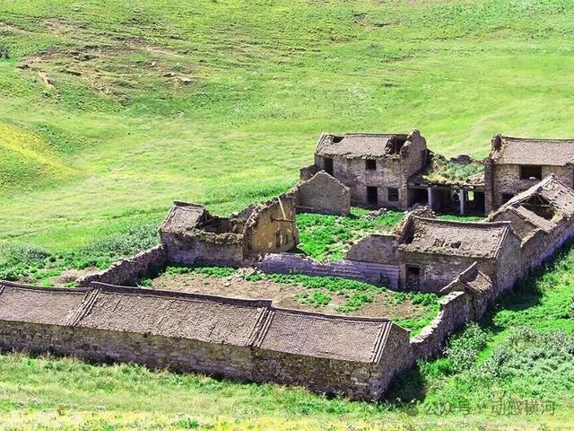 阳城县横河镇2025年“我们的节日”职工徒步登高活动圆满落幕