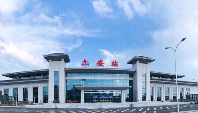 安徽“巨无霸”地级市，土地面积全省最大，GDP却不如安庆、宿州