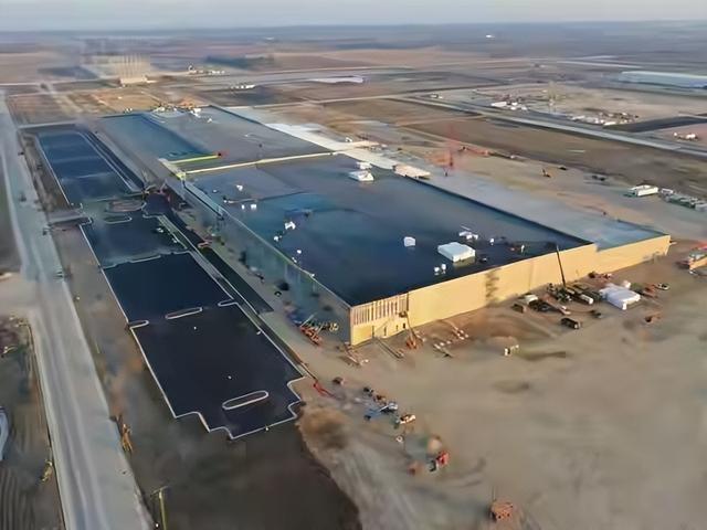 市值暴增6000亿！富士康“不喂饭”了，甩卖美国工厂回归中国