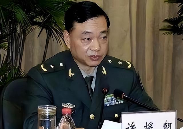 他是许世友将军之子，曾任安徽	、江苏军区司令员，今年已经74岁了