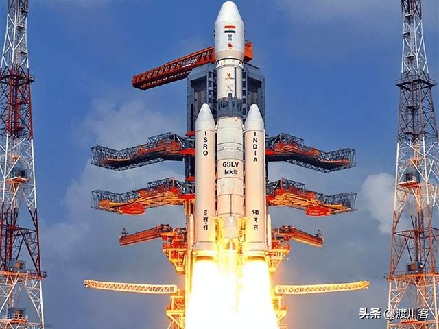 美国登月又延期！马斯克硬刚NASA，200亿研发故障频出，成为笑柄