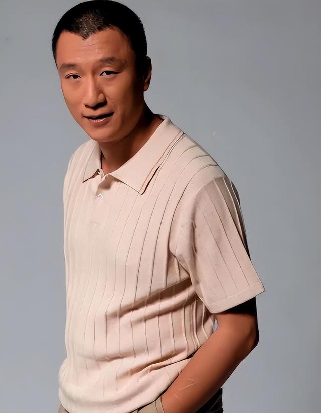 全家移民澳洲传闻真相大白1年，孙红雷近况曝光，一点都不意外