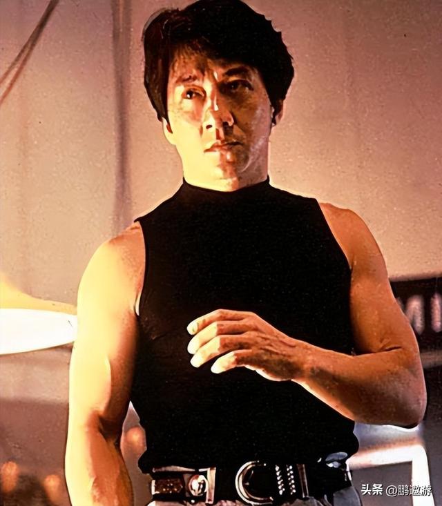 官媒对成龙的称呼变了	，三字之差释放强烈信号，王晶的话有人信了