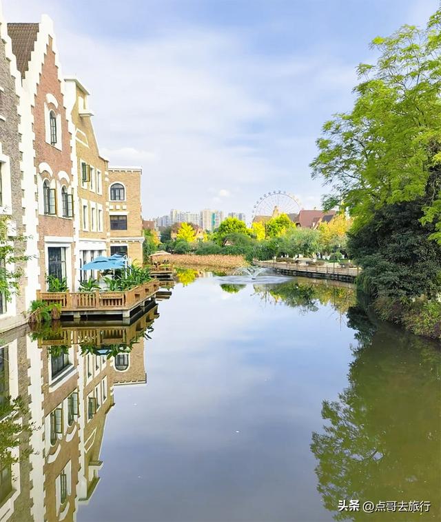 成都超级低调奢华的公园，色彩斑斓，被严重低估，公交车直达！