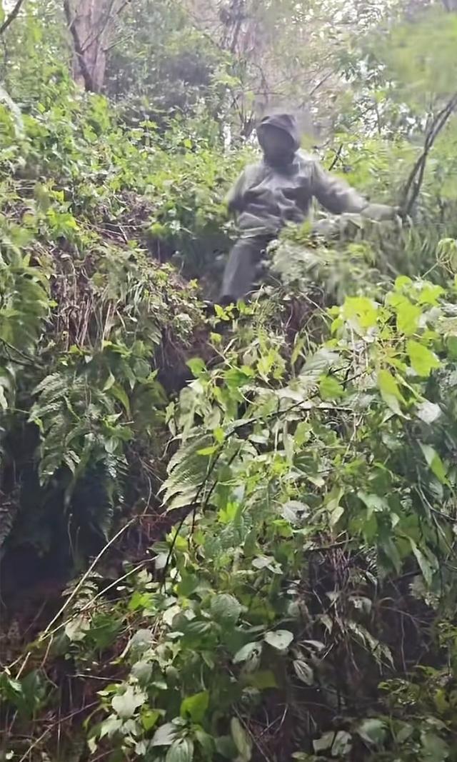 痛心！8岁自闭男童遗体已被找到，救援人员曝死因，父亲悲痛发声