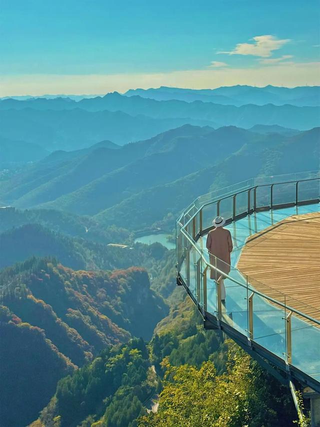 淄博金秋打卡攻略！红叶进入高饱和模式，教你拍出手机氛围感大片！