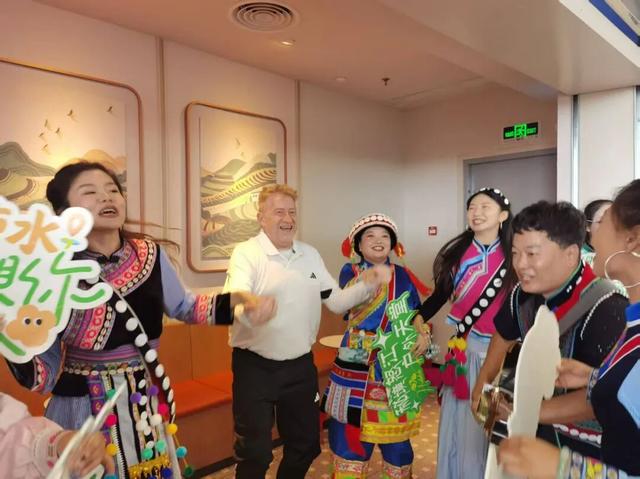 第六届怒江精品咖啡·草果文化周推介活动在昆明长水机场举办