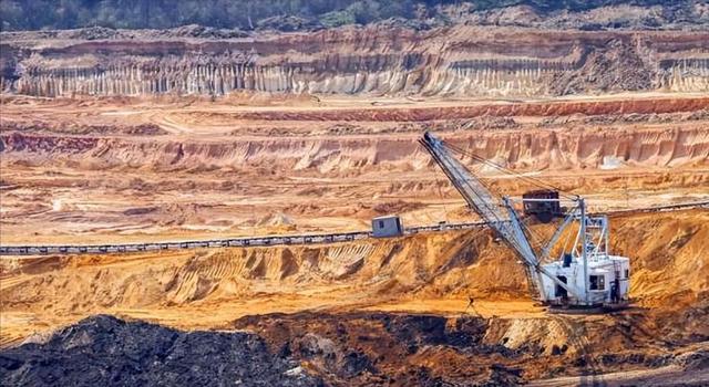 特朗普向全球发出通牒：180天内必须对中国动手，不配合就加税