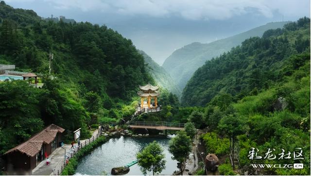 在尼珠河与山水私语。