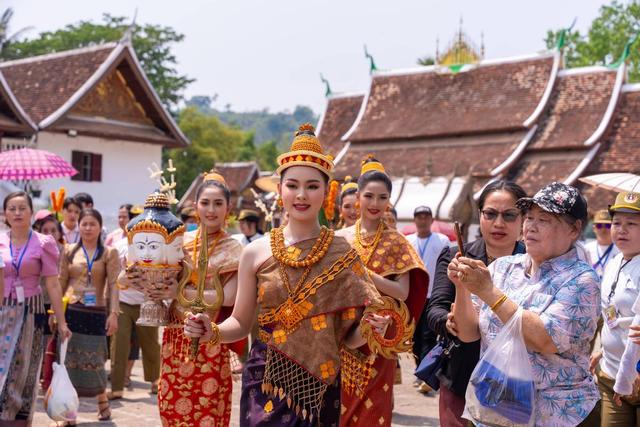 亚洲最贫困国：落后中国30年，女性开放，游客去了可以当富豪