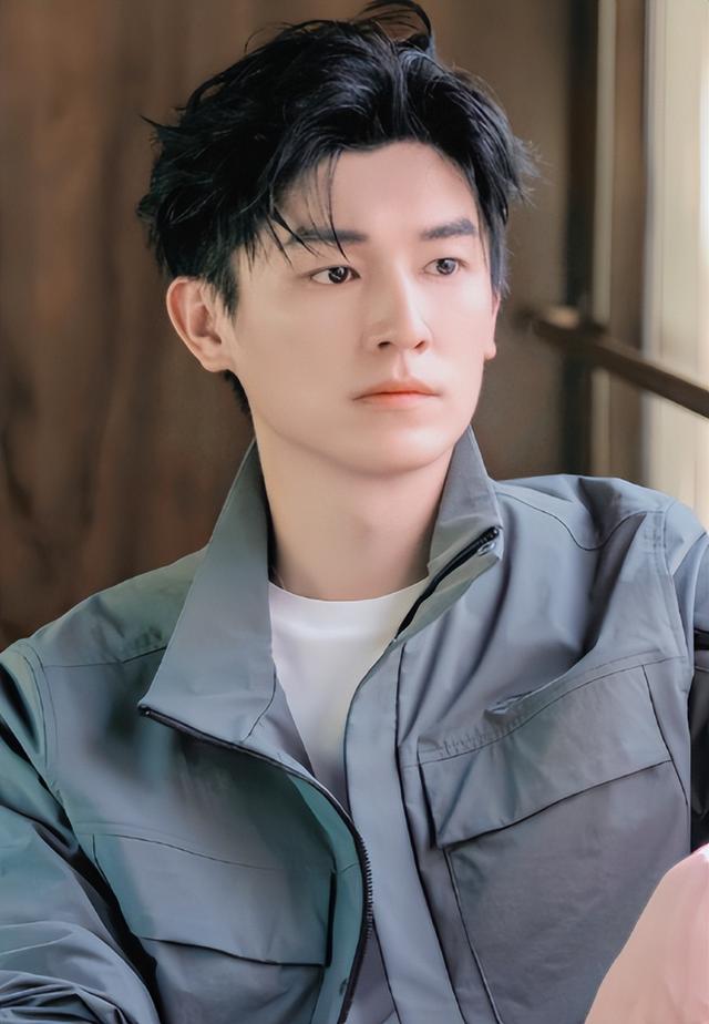 杨旭文坦白和陈若琳真实关系，担心的事发生	，8年前闹剧就开始了