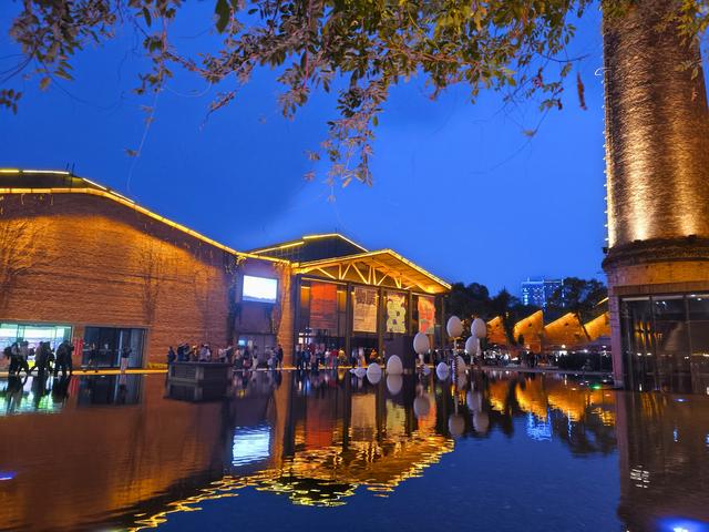 江西五日自由行：陶溪川周末夜市《十三》(2025·10·30～11·3)