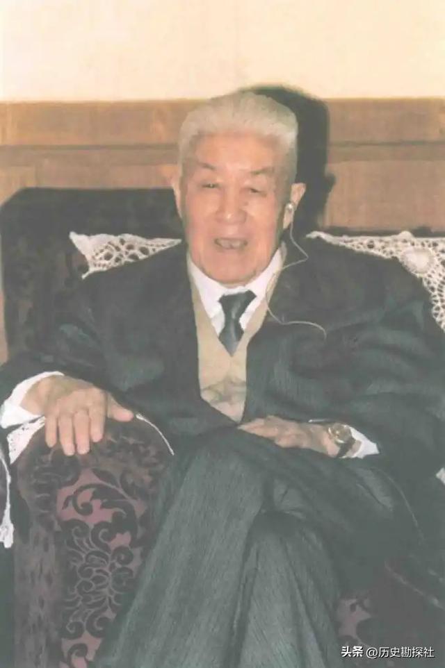 起义将领郑洞国的妻子有多美？五官大气优雅知性，美艳不可方物！