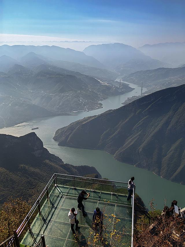 2024深秋四川行17 三峡之巅景区：登三峡之巅，揽夔门雄姿​