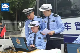 暖心！襄阳120个公安窗口“不打烊”！图片