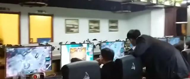 才几年没去，现在的网吧已经卷成这样了？