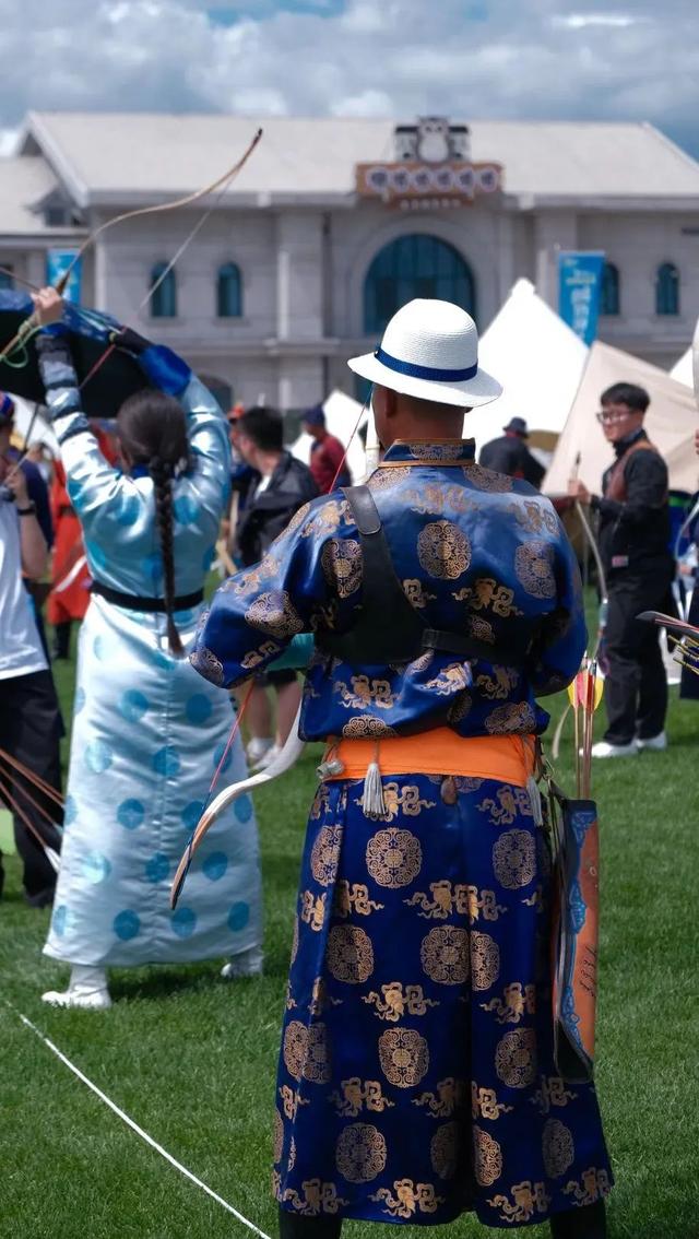 入园免费喝啤酒！城市那达慕的新环节也太懂“大朋友”了吧！