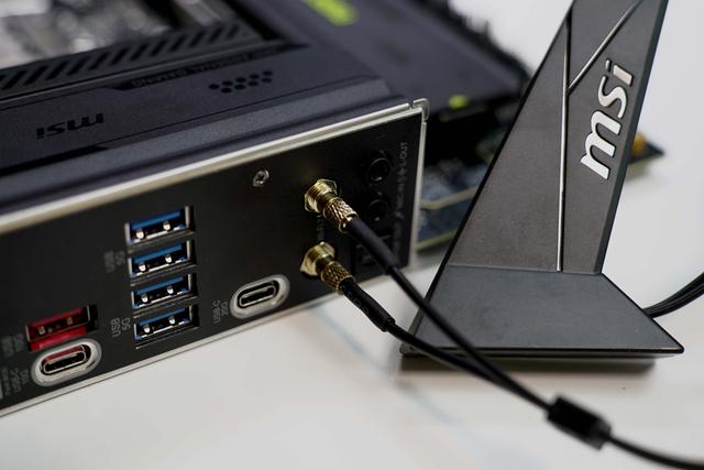 一键降温超频就这么简单丨微星B850M迫击炮WIFI拆解与调试作业