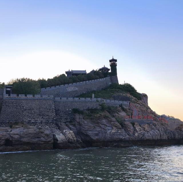 我是上海人，旅游景点蓬莱阁，门票贵，没见海市蜃楼有点亏