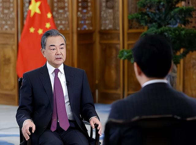 普京提议，让中国担保乌克兰安全，中方的回复，给美俄提了个醒