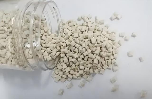 谈不拢就打！中国正式下达第77号令	，对日涨价开始，高市故作镇定