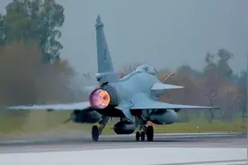 歼10将首次进入北约，与F16并肩作战，中美主力战机同场竞技？图片