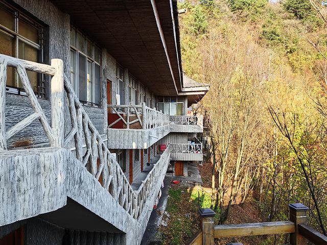 2024深秋四川行19 神农架风景区2 华中屋脊的五彩秘境