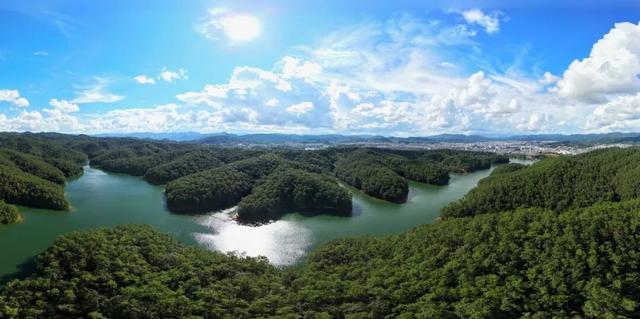 旅居思茅 | 秋日梅子湖 偷得浮生一日 邂逅比天空更透亮的诗境