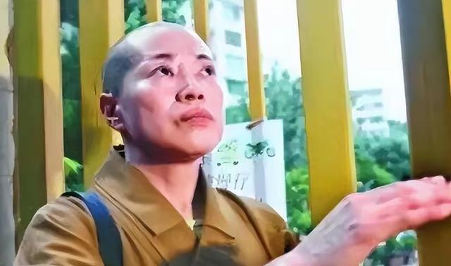 “风流尼姑”释智定落网，白天贪墨钱财，晚上与和尚醉生梦死！