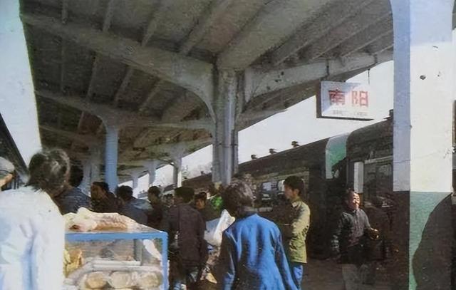 南阳市的区划调整，河南省的第3大城市，为何有13个区县？