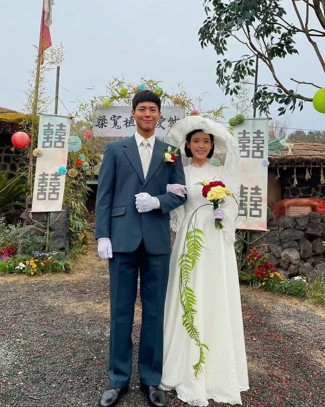 婚礼成本逼疯年轻人，结婚戒指成牺牲品，不是不想买而是买不起