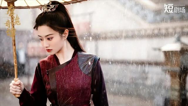 《唐诡奇谭》首播，喜君更美了，樱桃更飒了，却被29岁女配惊艳了