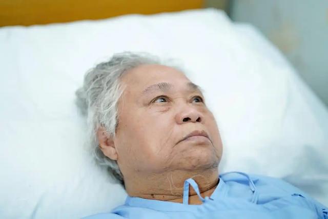 生姜是脑梗的“杀手”？医生提醒：若想大脑健康，这4物要多吃