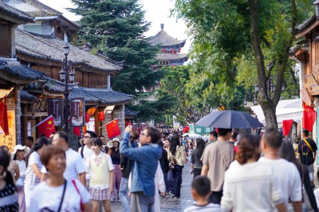 接待旅游者521.61万人次！大理文旅市场持续火热